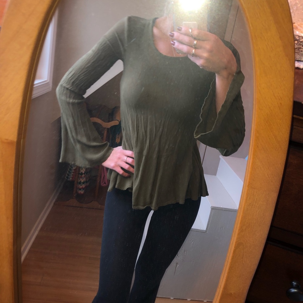 Abercrombie & Fitch xs bohemian green bell blouse